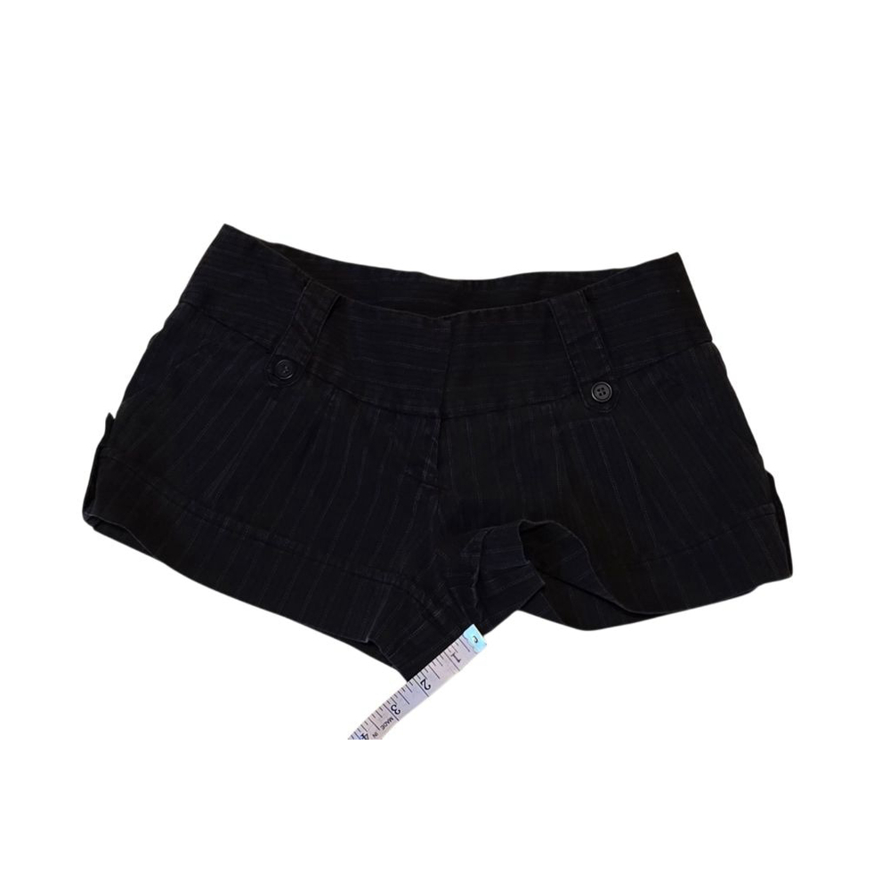 TRACY EVANS LIMITED Black Pinstripe Shorts Juniors 1 - Picture 4 of 5